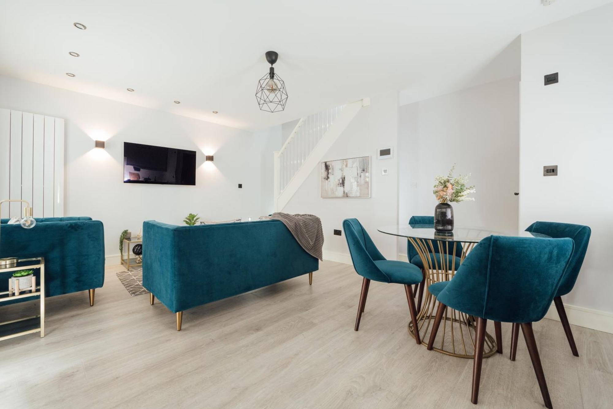 Inviting 2 Bedroom House In Dorking Zewnętrze zdjęcie